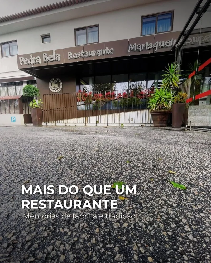 Fachada do Restaurante Pedra Bela na Estrada Nacional 1